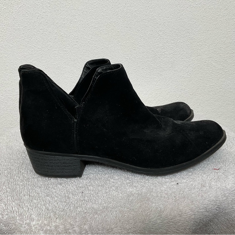 Indigo Rd. Black Irchant2 Black Faux Suede Ankle Booties Size 8M Fall Winter